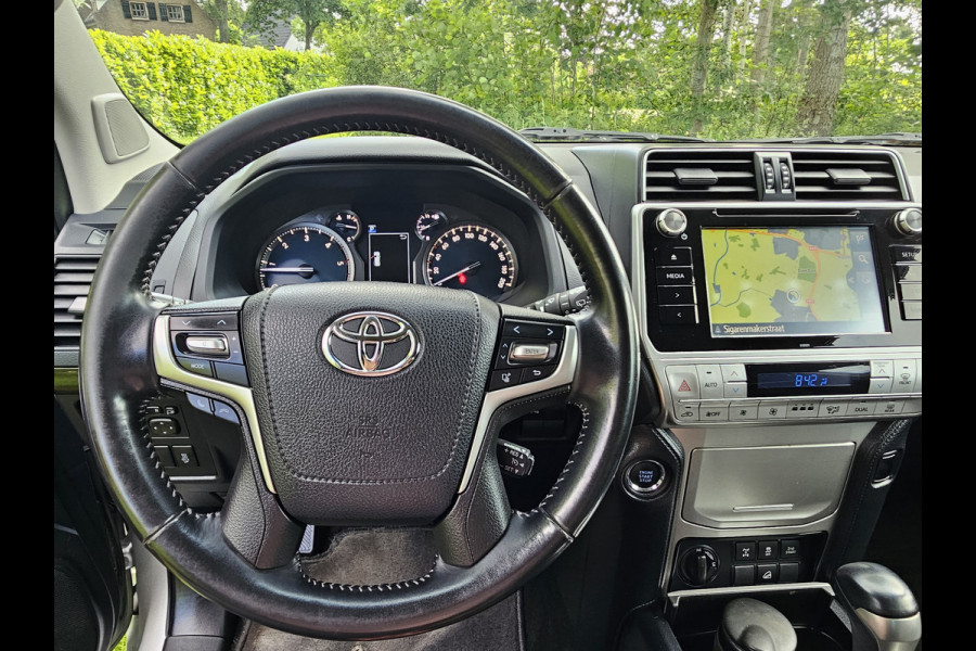 Toyota Land Cruiser 2.8 D-4D-F Challenger Blind Van Automaat