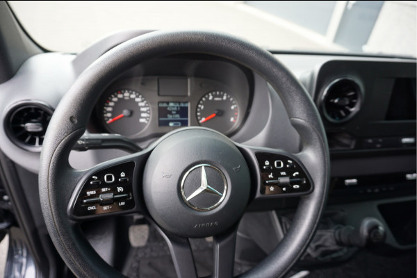 Mercedes-Benz Sprinter 314 CDI RWD L2 H2 MBUX / Camera / Carplay navigatie / Cruise control / Airco / 270 Graden achterdeuren