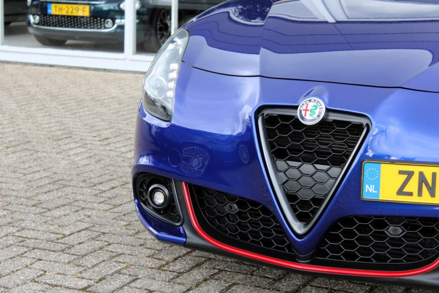 Alfa Romeo Giulietta 1.4 Turbo MultiAir Super TCT 170PK | 18" Velgen | Leren Bekleding | Stoelverwarming | Veloce pack