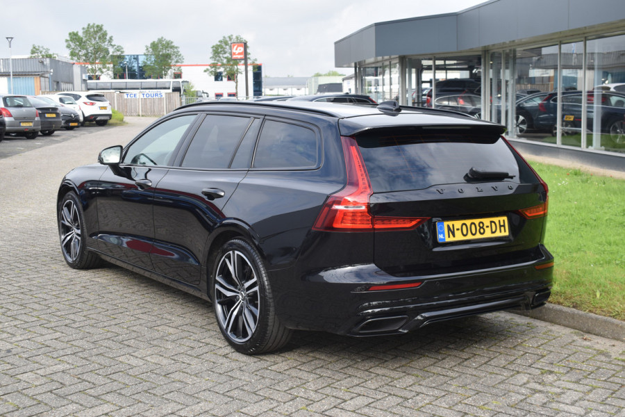 Volvo V60 B4 Mild Hybrid 211PK Automaat R-Design | BLIS | ACC | H&K | 19"LMV | Camera + PDC | Getint glas | Stoel/Stuur verwarming |