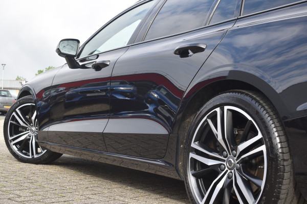 Volvo V60 B4 Mild Hybrid 211PK Automaat R-Design | BLIS | ACC | H&K | 19"LMV | Camera + PDC | Getint glas | Stoel/Stuur verwarming |