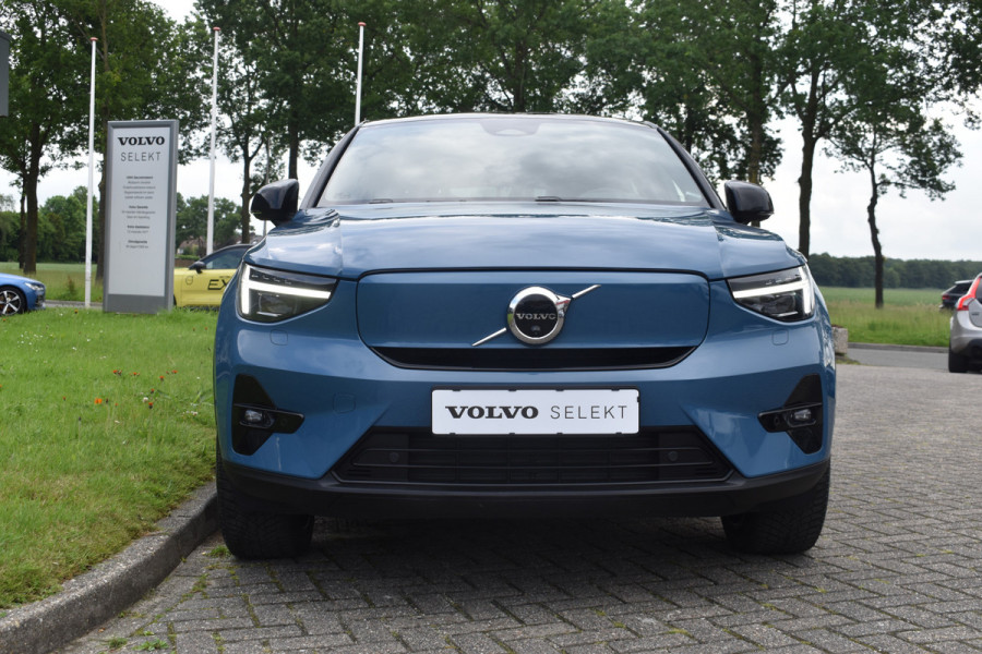 Volvo C40 Recharge Twin 408PK Intro Edition 78kWh | ACC | H&K | Trekhaak | Panoramadak | 20"LMV | 360 camera | Stoel/Stuur verwarming |