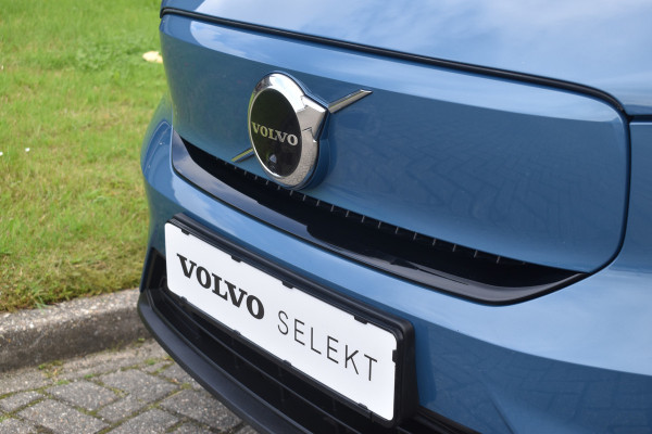 Volvo C40 Recharge Twin 408PK Intro Edition 78kWh | ACC | H&K | Trekhaak | Panoramadak | 20"LMV | 360 camera | Stoel/Stuur verwarming |
