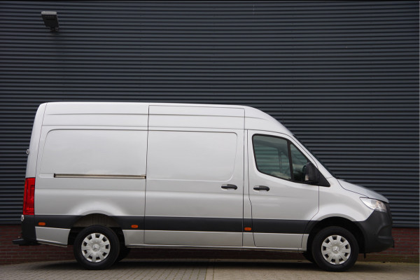 Mercedes-Benz Sprinter 317 1.9 CDI L2H2 RWD 3P, TREKHAAK, CAMERA, APPLE CARPLAY, CLIMA, PARKEERSENSOREN