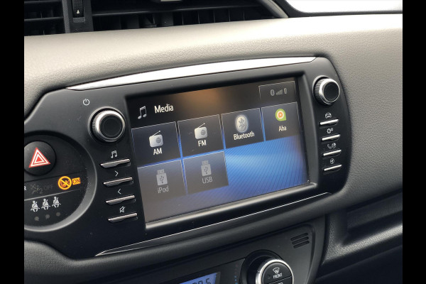 Toyota Yaris 1.5 Hybrid 100pk Active | Navigatie, Lichtmetalen velgen, Stoelverwarming, Parkeercamera, Bluetooth, Cruise control