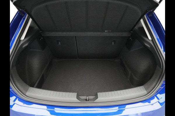 Seat Leon 1.5 eTSI 150pk DSG Style Navi via App Clima Privacy Glas Winterpakket 58