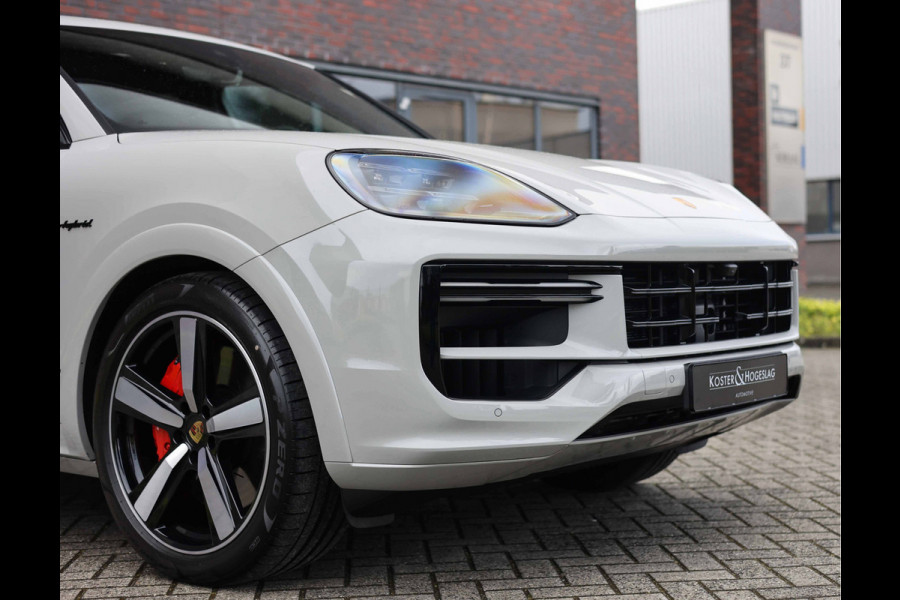 Porsche Cayenne Turbo E-Hybrid *Krijt*Chrono*Passagiersdisplay*