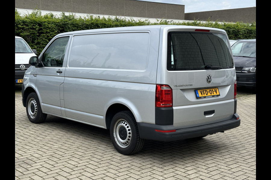 Volkswagen Transporter 2.0 TDI 150PK EURO6 L1H1 Cruise control/app Connect/navigatie