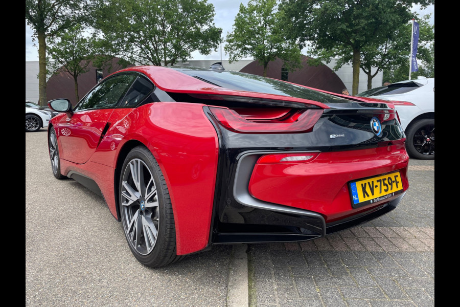 BMW i8 1.5 ORG. NL. NAP KM. | PROTONIC RED EDITION | BMW DEALER ONDERHOUDEN | LIEFHEBBERSAUTO