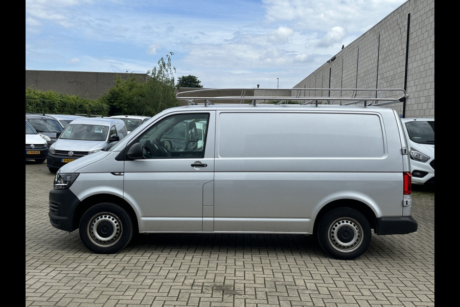 Volkswagen Transporter 2.0 TDI 150PK EURO6 L1H1 Trekhaak/navigatie/cruisecontrol