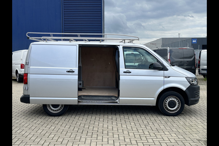 Volkswagen Transporter 2.0 TDI 150PK EURO6 L1H1 Trekhaak/navigatie/cruisecontrol