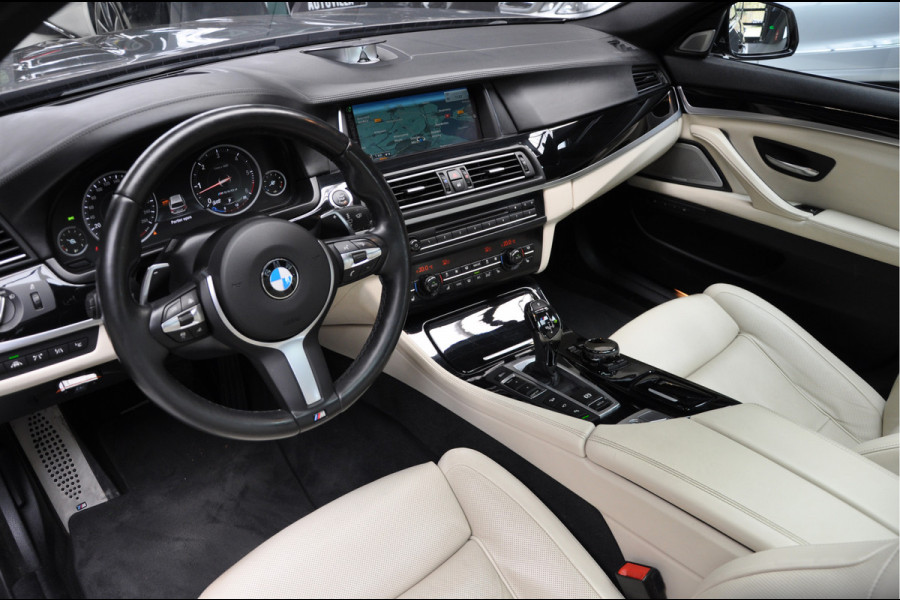 BMW 5 Serie Touring M550xd | PANO | BMW INDIVIDUAL | HUD | MASSAGE | B&O |