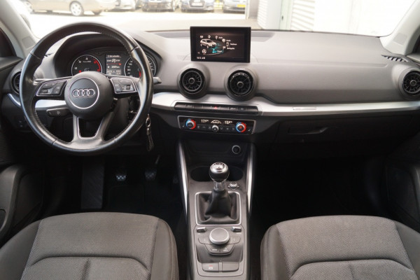 Audi Q2 1.6 TDI 115pk Design -NAVI-ECC-PDC-