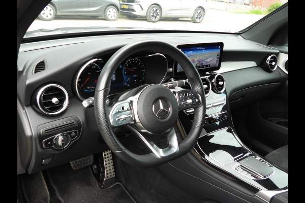 Mercedes-Benz GLC 300e 4MATIC AMG NAVI/CAMERA/MATRIX LED/19"LMV!