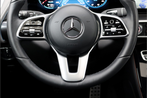 Mercedes-Benz EQC 400 4-MATIC AMG Line 80kWh, Schuifdak, Distronic+, Memory, Burmester, Stuurwiel Verwarmd, Keyless Go, HUD, Surround Camera, Sfeerverlichting, Etc.