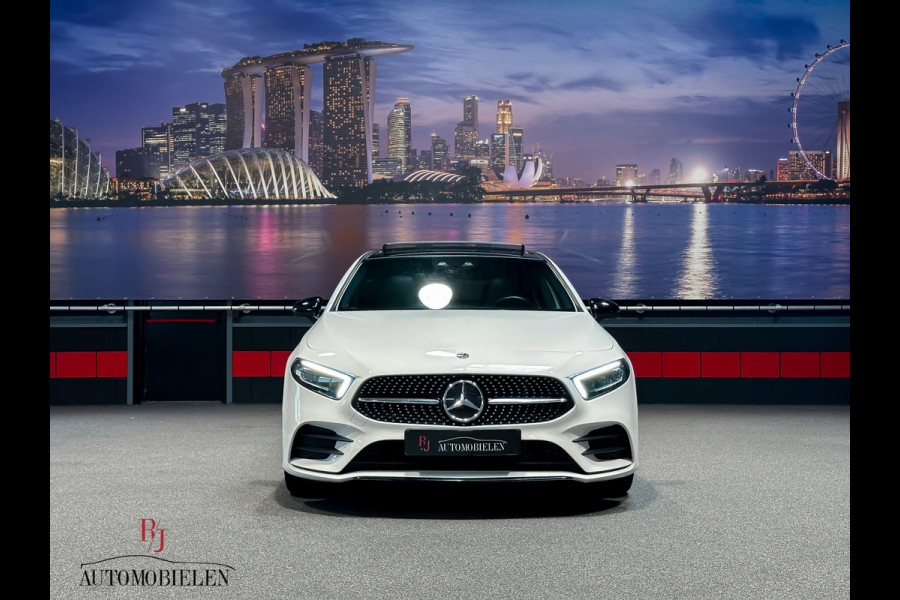 Mercedes-Benz A-Klasse A180 AMG |Memory|Sfeer|Panorama|Camera