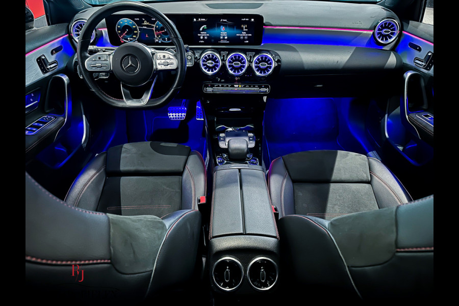 Mercedes-Benz A-Klasse A180 AMG |Memory|Sfeer|Panorama|Camera