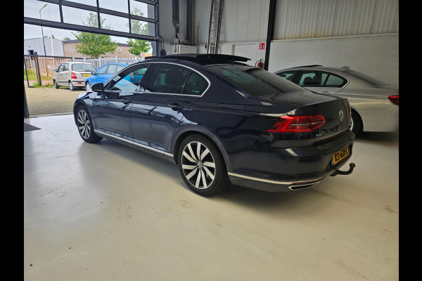 Volkswagen Passat 1.4 TSI GTE Virtual cockpit Panoramadak