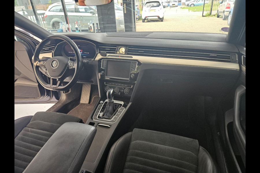 Volkswagen Passat 1.4 TSI GTE Virtual cockpit Panoramadak