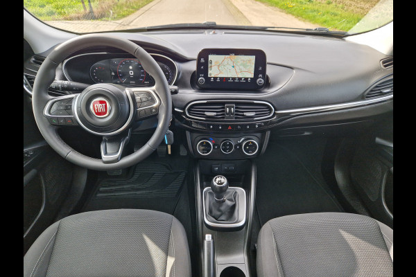 Fiat Tipo 1.0 Life - 100 Pk - Euro 6 - Navi - ParkeerCamera - AppleCarplay AndroidAuto