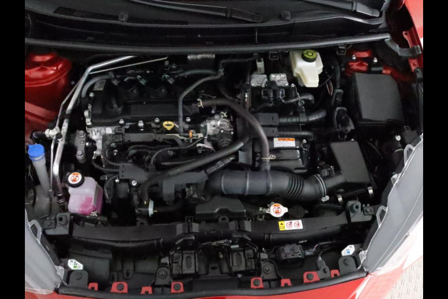 Toyota Yaris 1.5 HYBRID BI-TONE AUTOMAAT NAVIGATIE BIJNA 2023 GARANTIE TOT 2033* Camera  Bluetooth. Allseason banden !