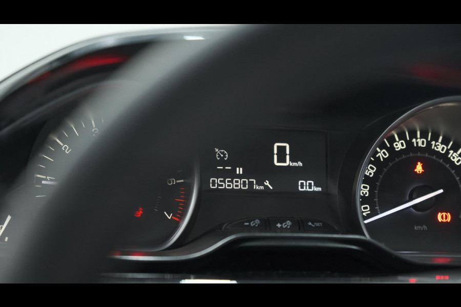 Peugeot 208 PureTech 110 Signature | Navigatie | Parkeersensoren | Cruise Control | Airco