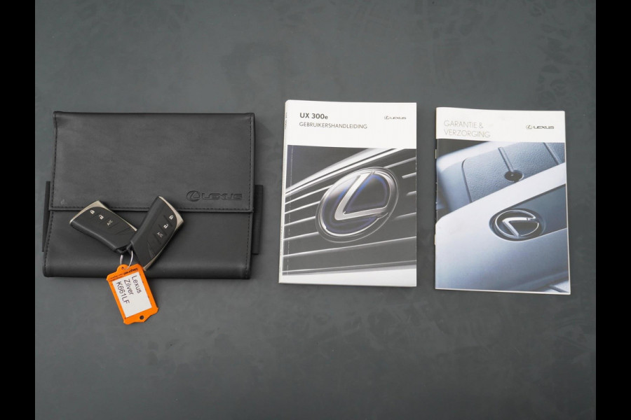 Lexus UX 300e Business 54 kWh ORG NL. NAP KM. | COMPLETE AUTO| *23.310,- EX BTW* | DEALER ONDERHOUDEN!