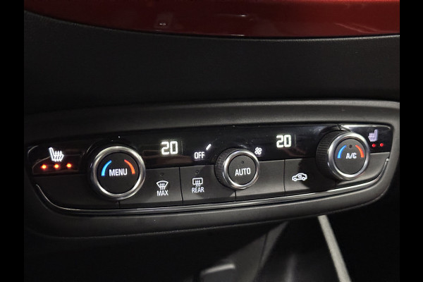 Opel Crossland 1.2 Turbo GS Line 131pk Automaat 7.468 km | Black Optic | Sportstoelen Verwarmd | LED Koplampen |  Apple Carplay | Camera | Stuurverwarming | Cruise Control | 17"L.M |