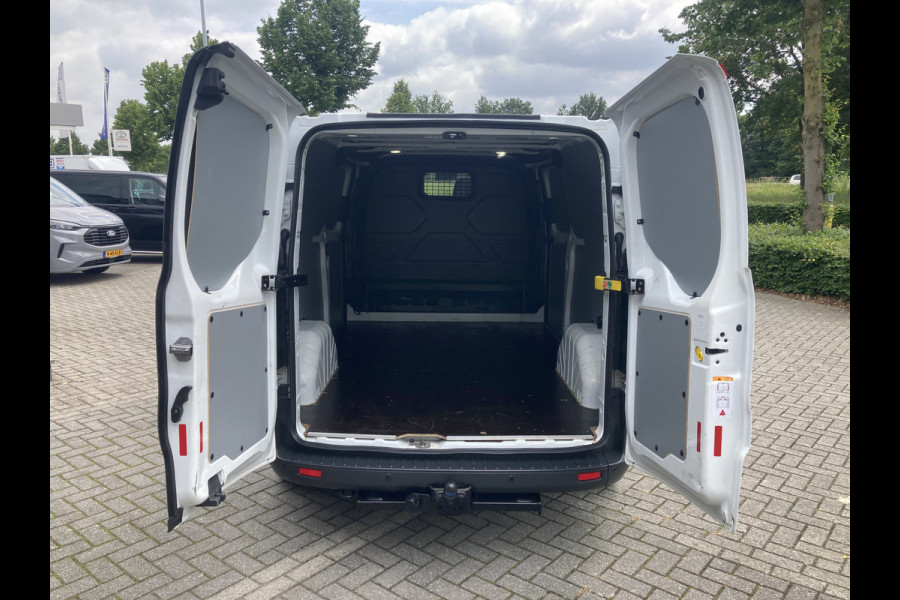 Ford Transit Custom 290 2.0 TDCI L2H1 Trend 130pk/96kW Automaat | 2x zijschuifdeur! | Trekhaak | Sidesteps | Houten vloer | Voorruitverwarming | etc. etc. AUTOMAAT!