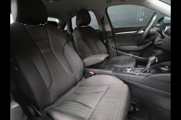 Audi A3 Limousine 1.0 TFSI Sport Lease Edition [NAVIGATIE, SPORTSTOELEN, CRUISE CONTROL, BLUETOOTH, AIRCO, NIEUWSTAAT]