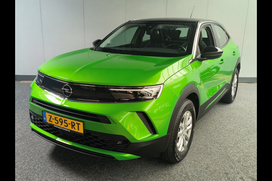 Opel Mokka 1.2 Turbo Edition AUTOMAAT uit 2022 Rijklaar + 12 maanden Bovag-garantie Henk Jongen Auto's in Helmond,  al 50 jaar service zoals 't hoort!