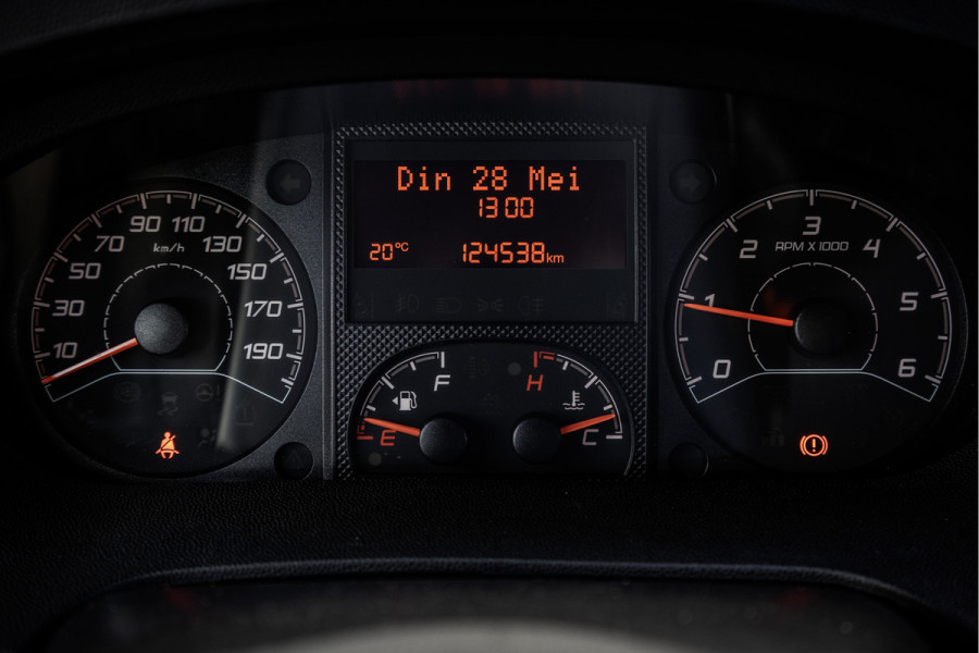 Peugeot Boxer 2.0 BlueHDI L3H2 | Euro 6 | Cruise | Camera | A/C | Navigatie