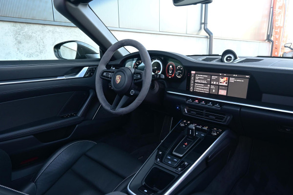 Porsche 911 Cabrio 3.0 Carrera 4S *Keramisch / Burmester / Hefsysteem / Vierwielbesturing / Stoelventilatie / Memory*