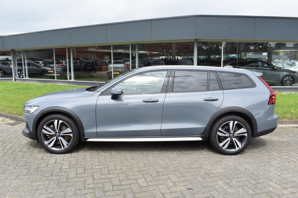 Volvo V60 Cross Country B5 Mild Hybrid AWD 265PK Automaat Plus | ACC | H&K | BLIS | Trekhaak | Leder | 360"Camera | 19"LMV | Stoelverwarming |