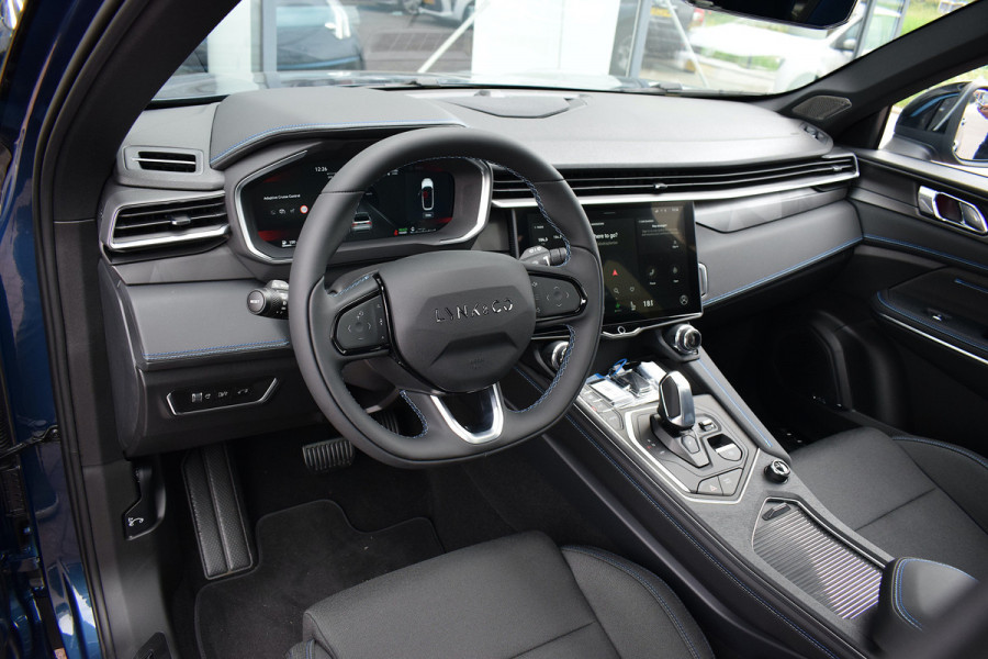 Lynk & Co 01 1.5 | Apple CarPlay | Memory Seats | Pano | Stuurverw.