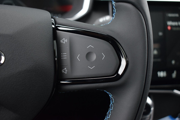Lynk & Co 01 1.5 | Apple CarPlay | Memory Seats | Pano | Stuurverw.