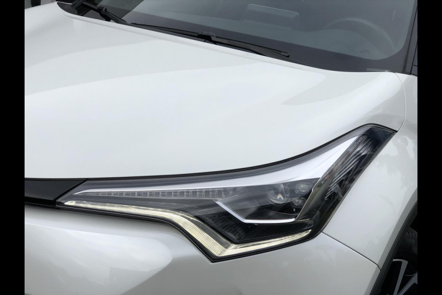 Toyota C-HR 1.8 Hybrid Bi-Tone | Trekhaak, Navigatie, Dodehoekherkenning, Stoelverwarming, 18 inch, Keyless, DAB