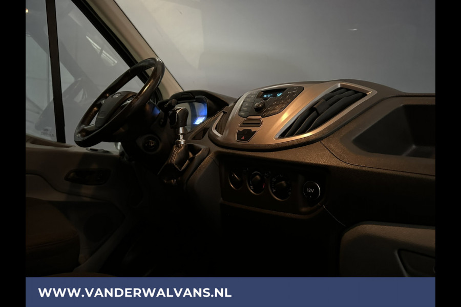 Ford Transit 2.0 TDCI L2H2 Euro6 Airco | Cruisecontrol | 2800kg Trekhaak | Verwarmde voorruit Parkeersensoren, Bijrijdersbank