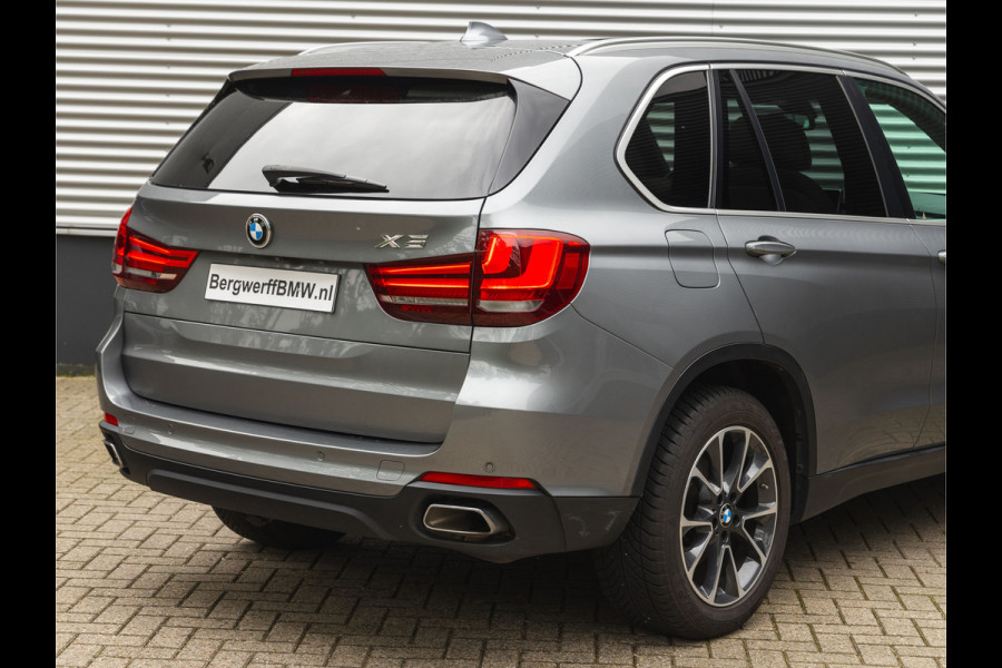 BMW X5 xDrive40d - Pano - ACC - Harman Kardon - Head-up - Comfortzetels - Softclose - Trekhaak