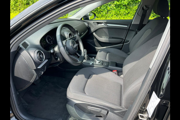 Audi A3 Sportback 1.4 e-tron Sport , Plug in hybrid , Automaat , Led verlichting , Cruise controle, stoelverwarming , Navigatie