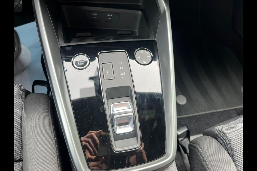 Audi A3 Sportback 40 TFSI e S-tronic Plug in Hybrid , Automaat , Virtual cockpit , Cruise controle , Led verlichting , Navigatie