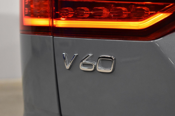 Volvo V60 T8 455PK Automaat Recharge AWD Inscription / Longe Range / Lighting pakket / Park assist pakket / Camera achter / 19'velgen