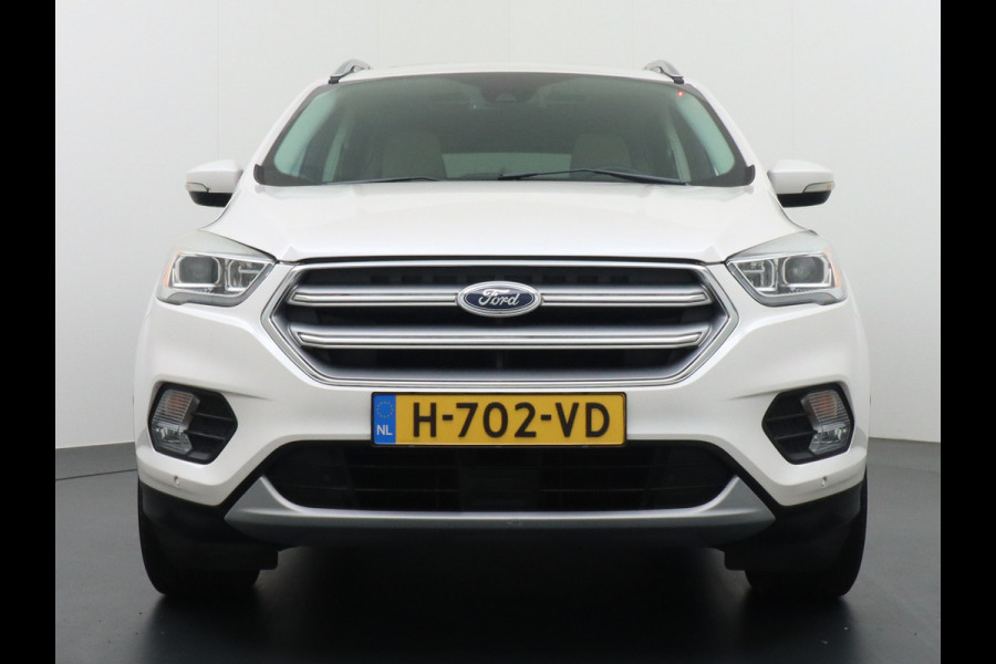 Ford Kuga Escape 1.5T 183pk AUT.6 PanoDak Elektr.Leder-Stoel+Verwarmd+Geheugen Adaptive-CruiseC. Park-Assist Camera Navi Keyless-Go PDC-V+ TCS Zeer Exclusieve Luxe broer van de ford kuga Vignale mag 1587 geremd trekken !