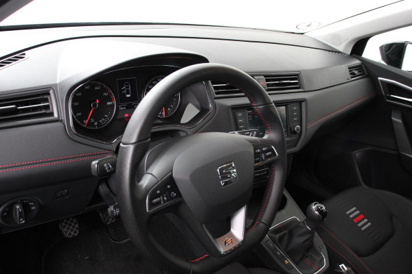 Seat Ibiza 1.0 TSI FR 116 PK | Navigatie | Climate Control | Adaptieve Cruise Control | Camera | Parkeer sensoren | Verwarmbare Voorstoelen