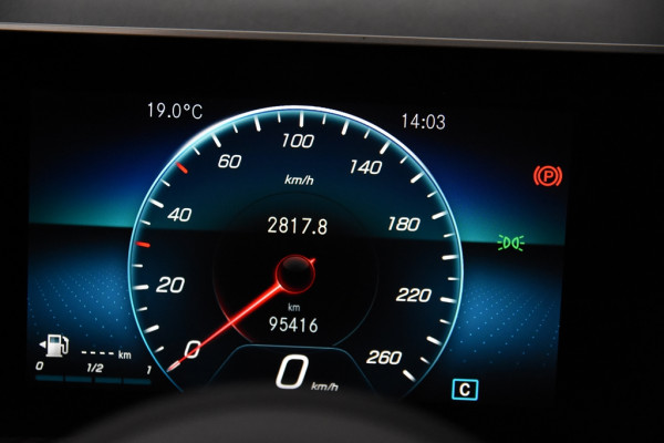 Mercedes-Benz CLA-Klasse 180 *18"AMG*Panoramadak*Navigatie*