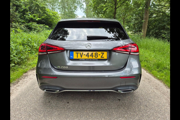 Mercedes-Benz A-Klasse 200 Business AMG automaat sfeerverlichting.