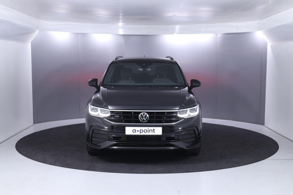 Volkswagen Tiguan 1.4 TSI eHybrid R-Line Business+ 245 pk Automaat (DSG) | Verlengde garantie | Navigatie | Elektr. trekhaak | Parkeersensoren (Park assist) | Achteruitrijcamera |