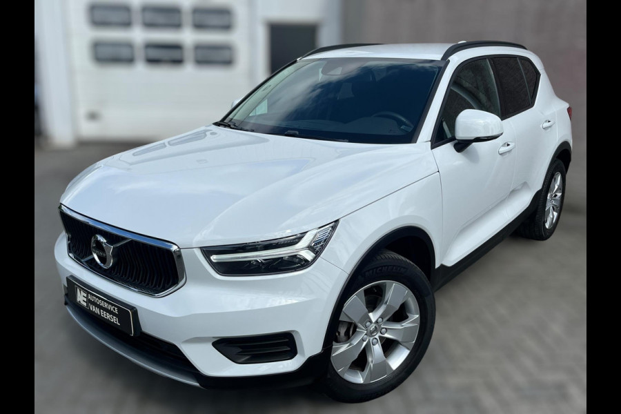 Volvo XC40 1.5 T3 Momentum 115KW / CAMERA / CLIMA / 59.200 KM / PDC / CRUISE