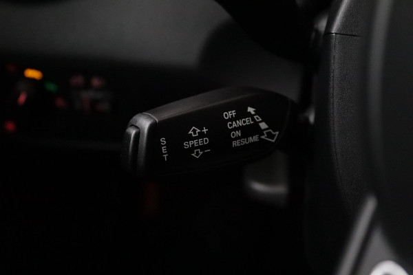Audi A1 Sportback 1.0 TFSI Adrenalin Sport Automaat (CRUISE CONTROL, NAVIGATIE, PDC, NL-AUTO, GOED ONDERHOUDEN, 1e EIGENAAR)