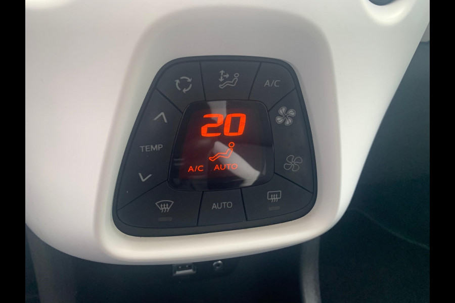 Citroën C1 1.0 VTi Urban Ride 5drs | Climat control, Apple carplay en Android auto! | Rijklaar geleverd incl 12 maanden BOVAG garantie! |